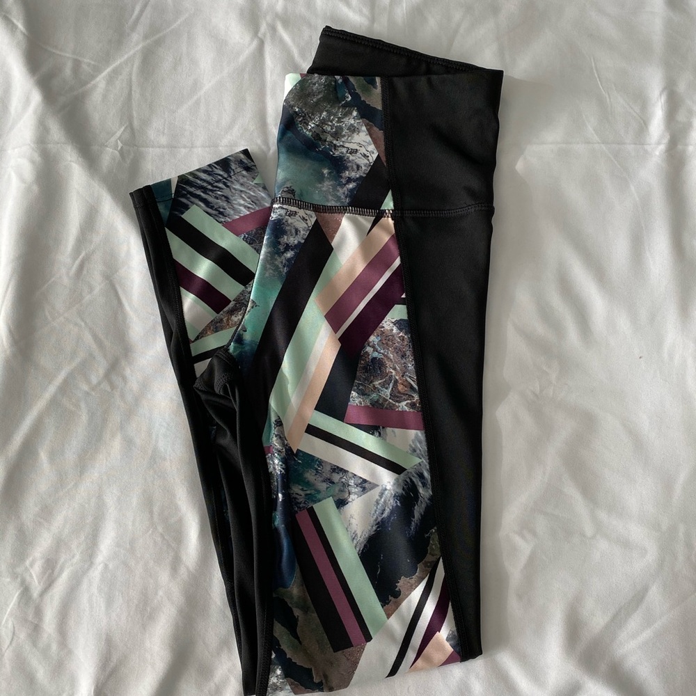 Black Leggings With Multi-Color Geometric Print